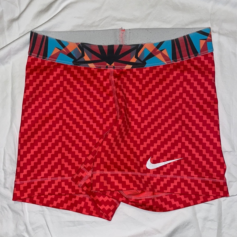 Red Zig Zag Patterned Nike Pro Spandex